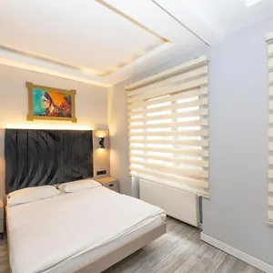 Cirrus Otel