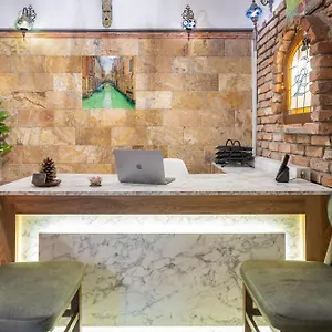  Hotel Lumina Boutique